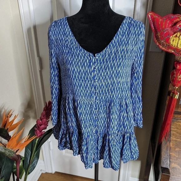 Moving Sale! 💘 Anthropologie Maeve Lila Tiered Tunic Top V-Neck Blue - Picture 3 of 7